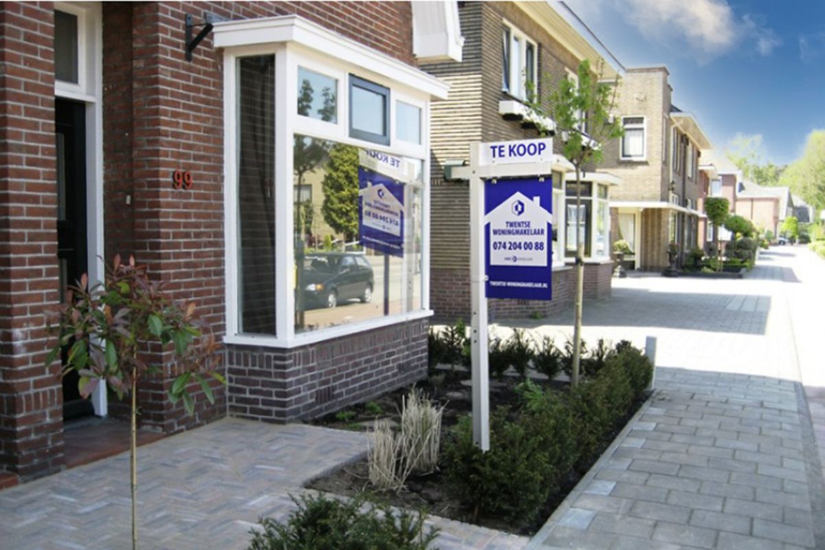 Hoofdstraat 99, Zenderen